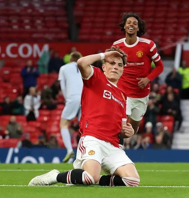 在国米4-0击败乌迪内斯的比赛中，索默再次完成了零封。